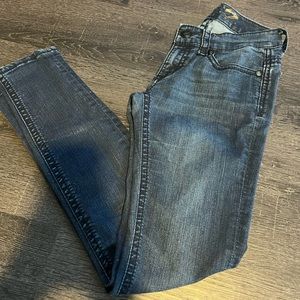 Seven7 jeans like new! Low rise, skinny jeans. Size 27.